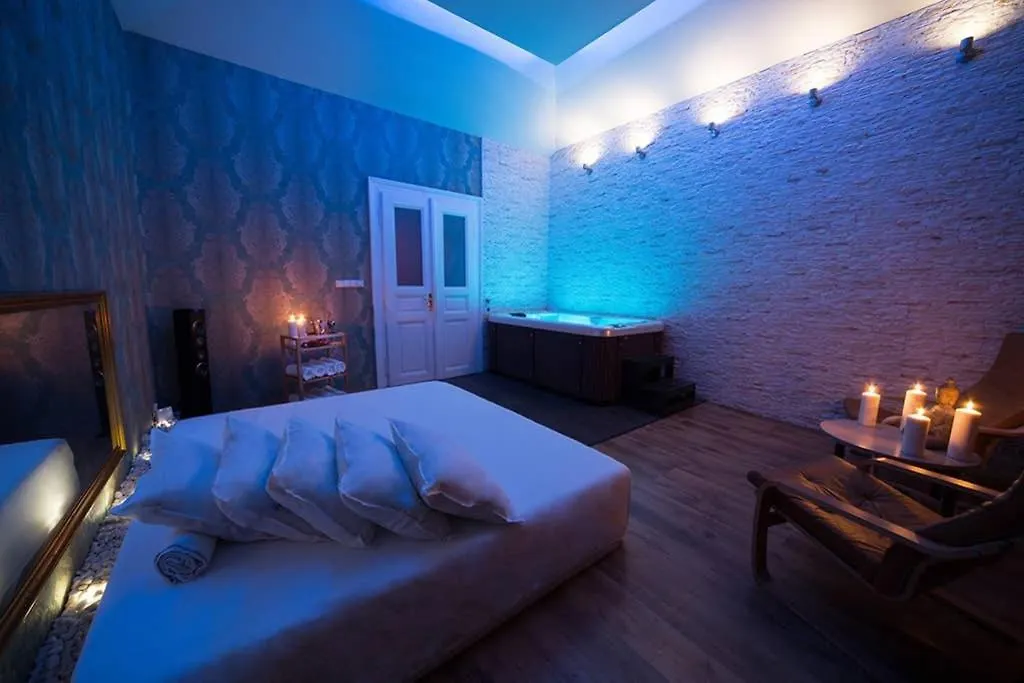 Infinity Spa - Private Whirlpool And Sauna Prague Czech Republic